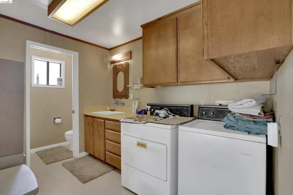 944 Sherman Lane Oakley CA 94561