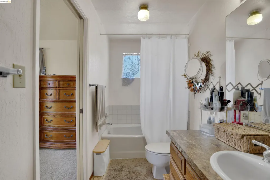 944 Sherman Lane Oakley CA 94561