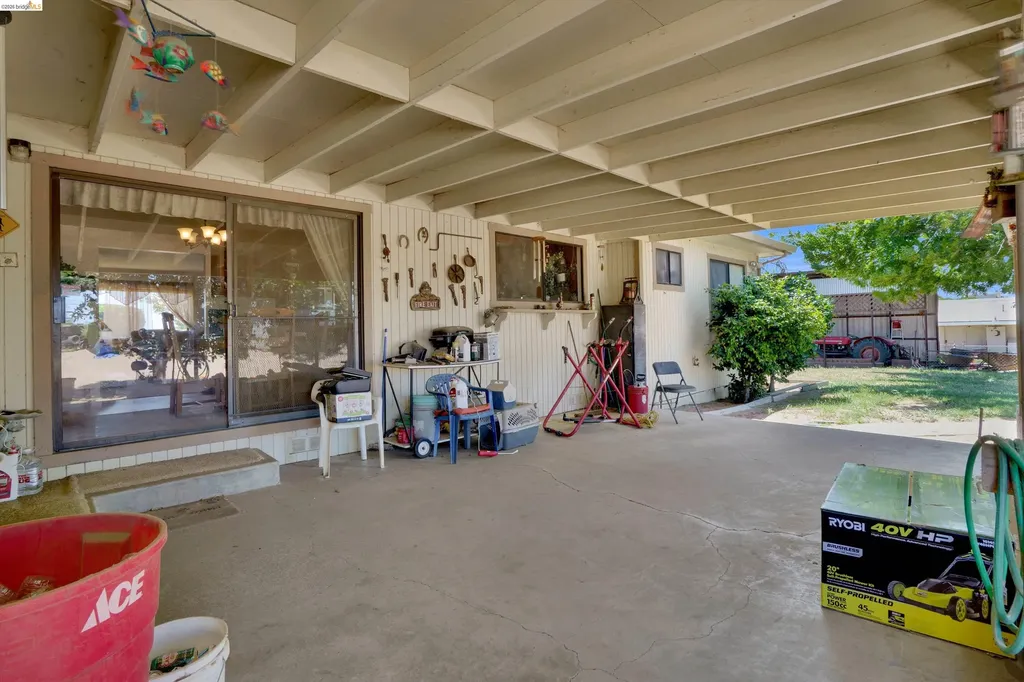 944 Sherman Lane Oakley CA 94561