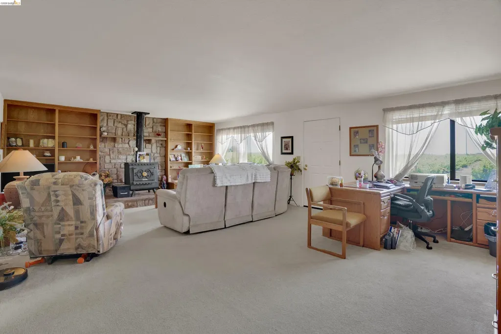 944 Sherman Lane Oakley CA 94561