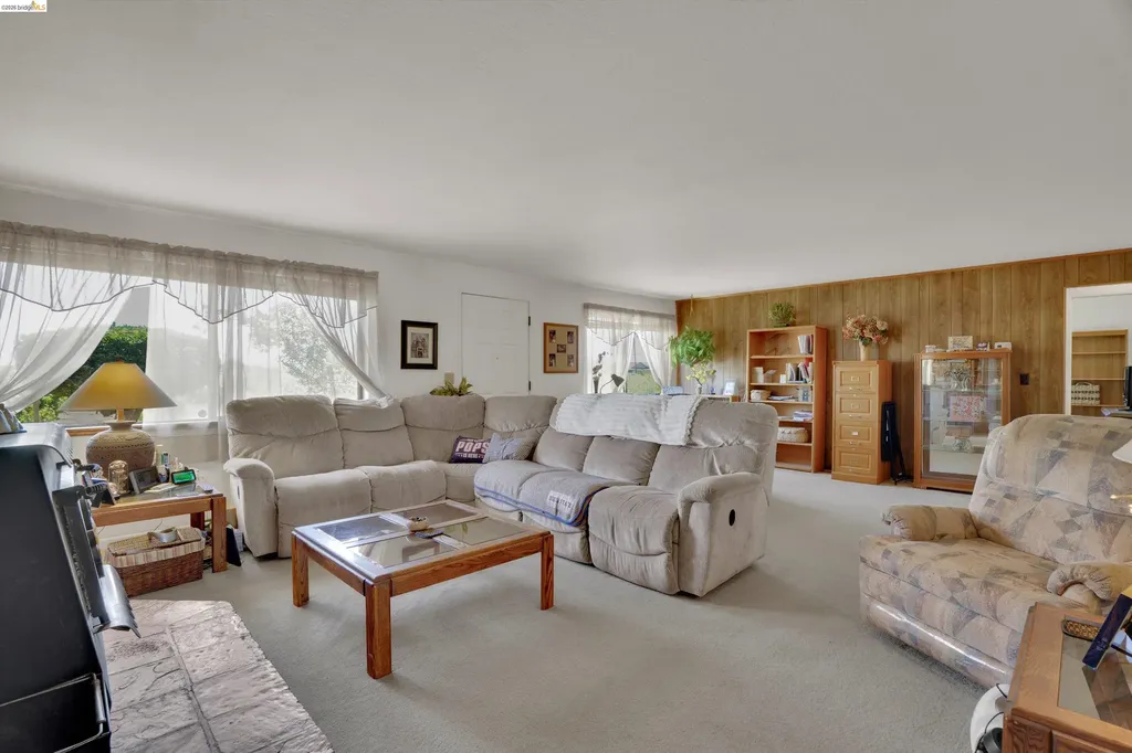944 Sherman Lane Oakley CA 94561