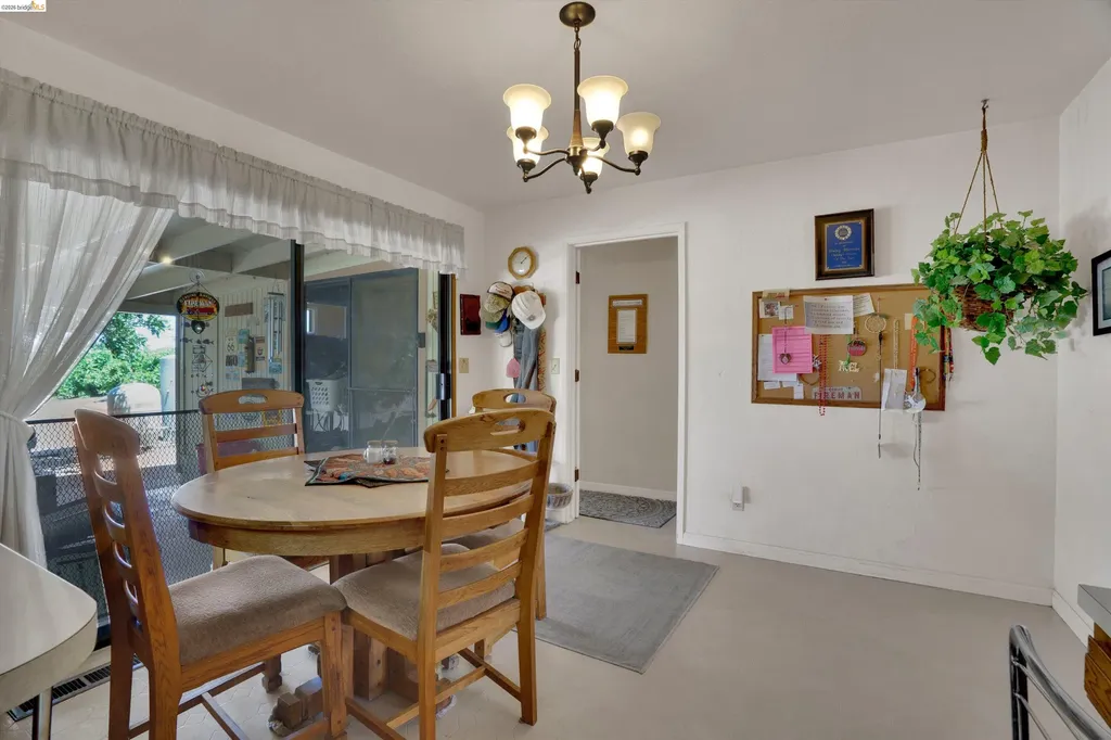 944 Sherman Lane Oakley CA 94561