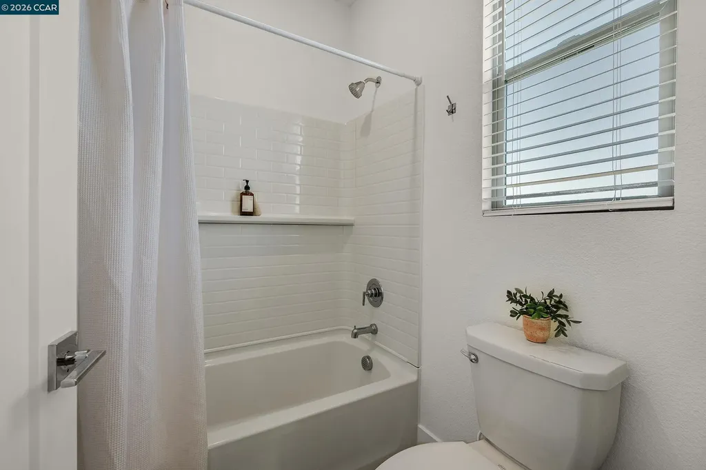 5866 Silhouette Court Dublin CA 94568