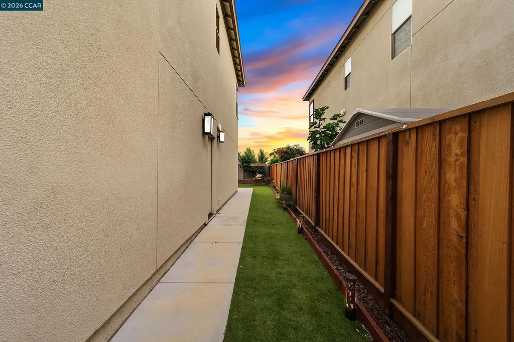 5866 Silhouette Court Dublin CA 94568