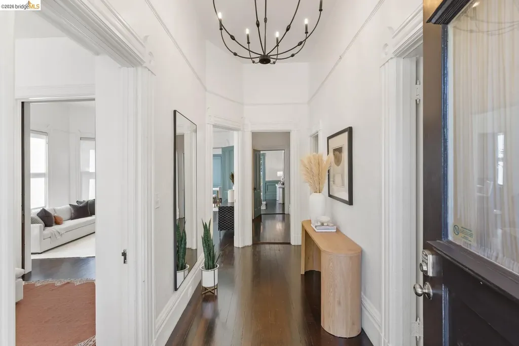 2811 Parker Street Berkeley CA 94704
