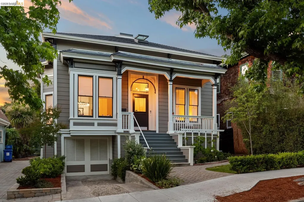 2811 Parker Street Berkeley CA 94704