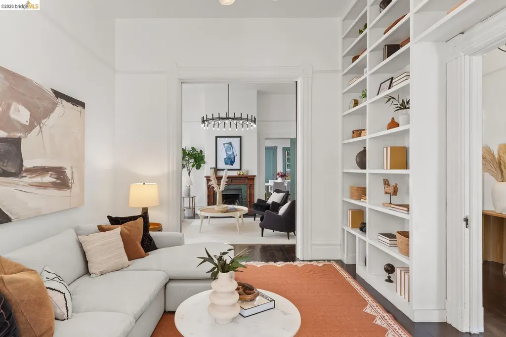 2811 Parker Street Berkeley CA 94704