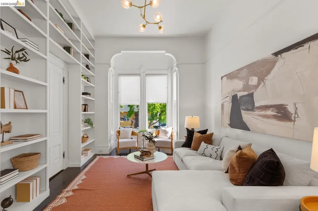 2811 Parker Street Berkeley CA 94704