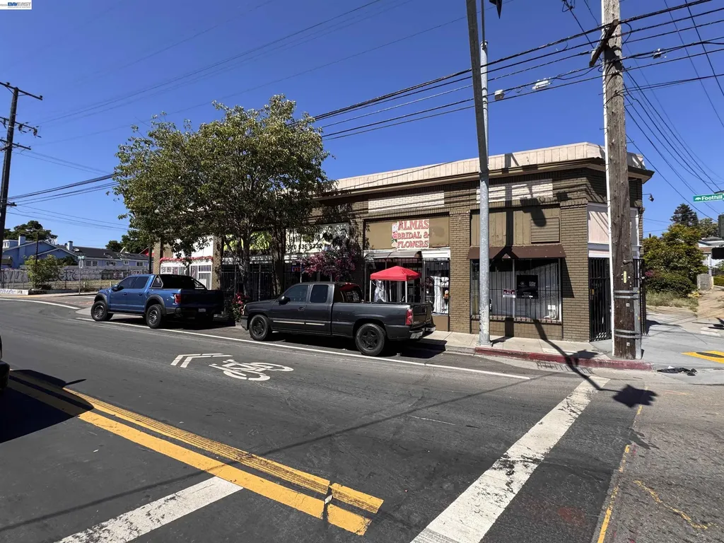 4200 Foothill Boulevard Oakland CA 94601