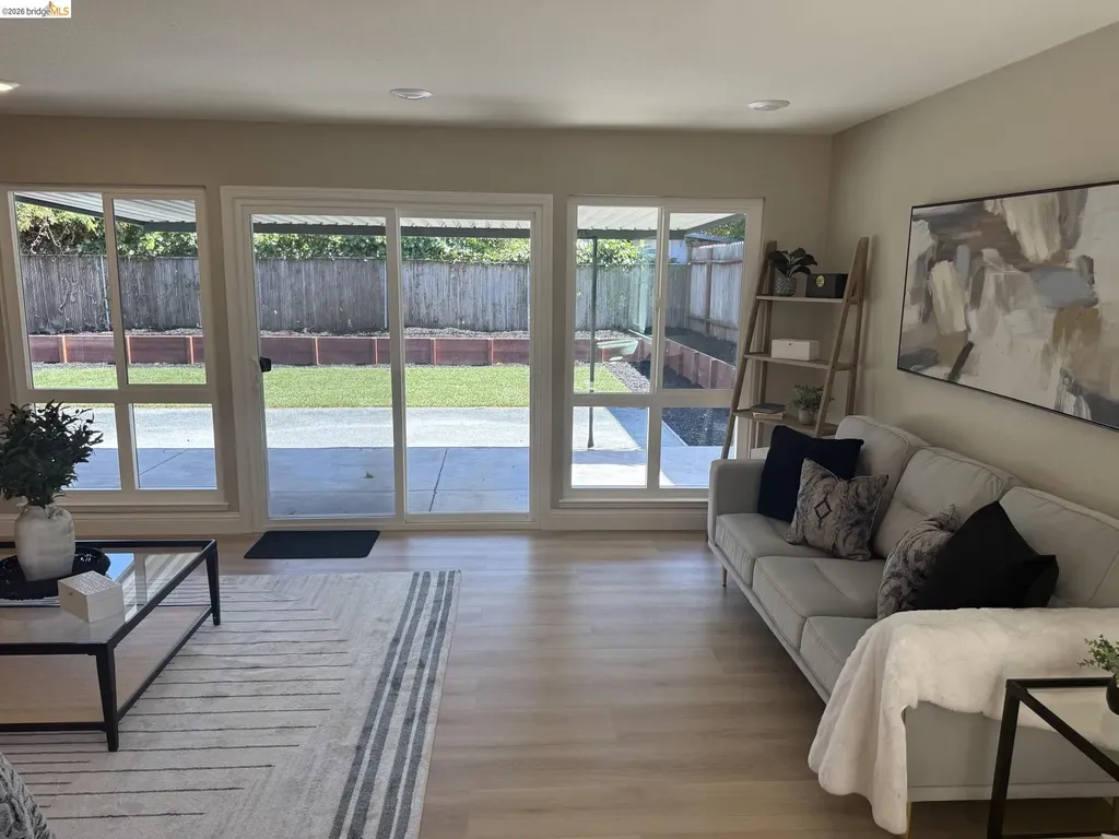 4417 Meadowbrook Drive El Sobrante CA 94803