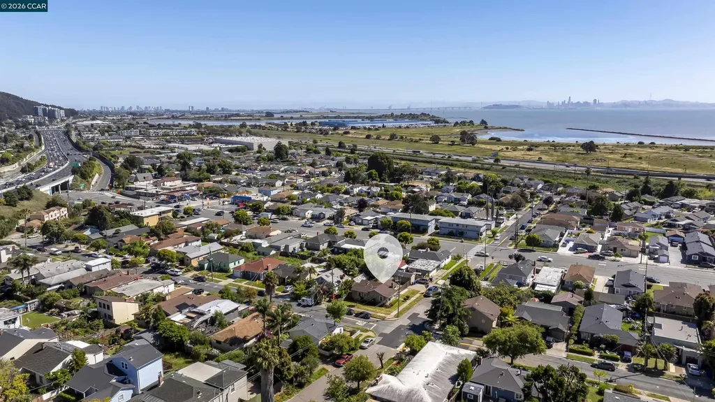 5526 Carl Avenue Richmond CA 94804