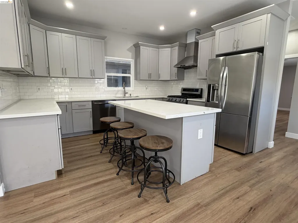2122 69th Avenue Oakland CA 94621