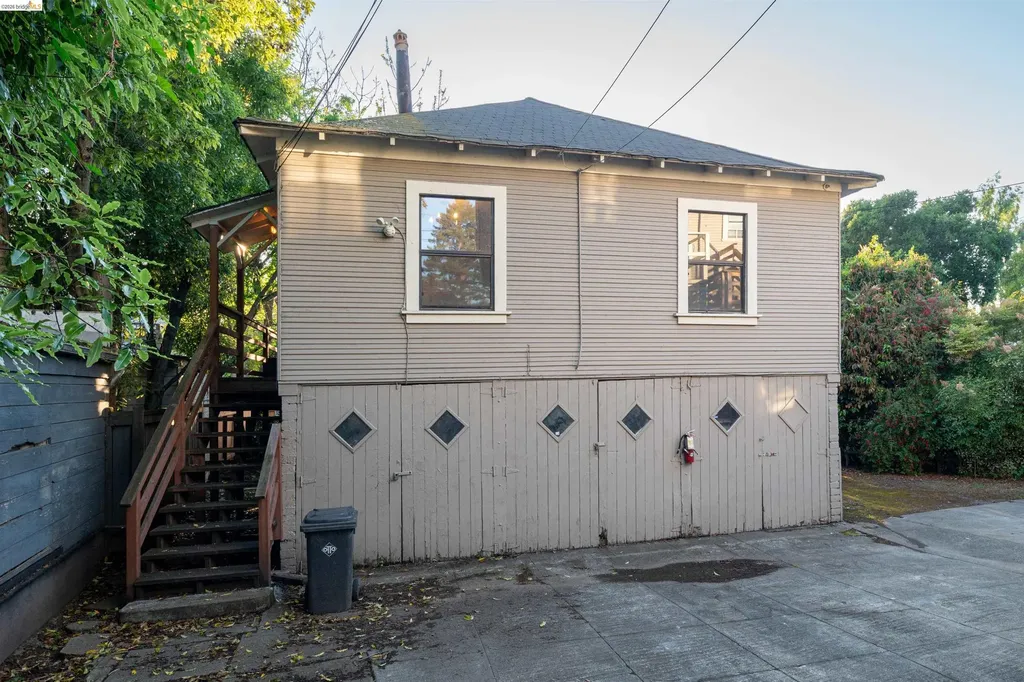 2338 Roosevelt Avenue Berkeley CA 94703