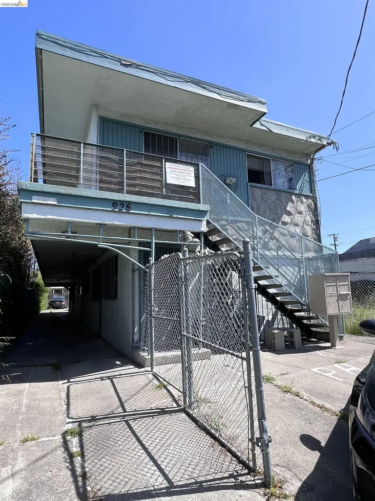 926 36th Street Oakland CA 94608