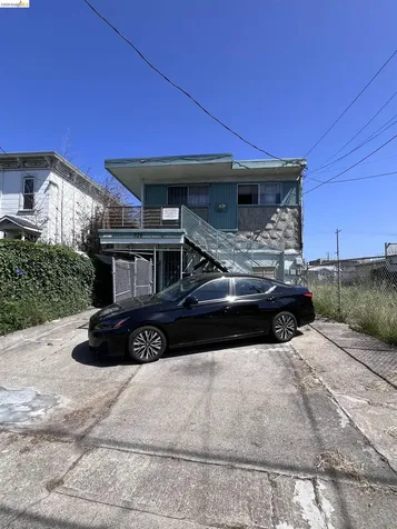 926 36TH Street Oakland CA 94608