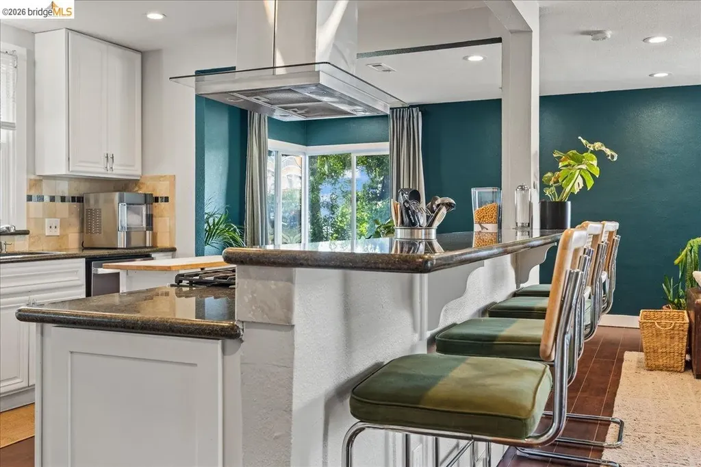10809 Mcintyre Street Oakland CA 94605