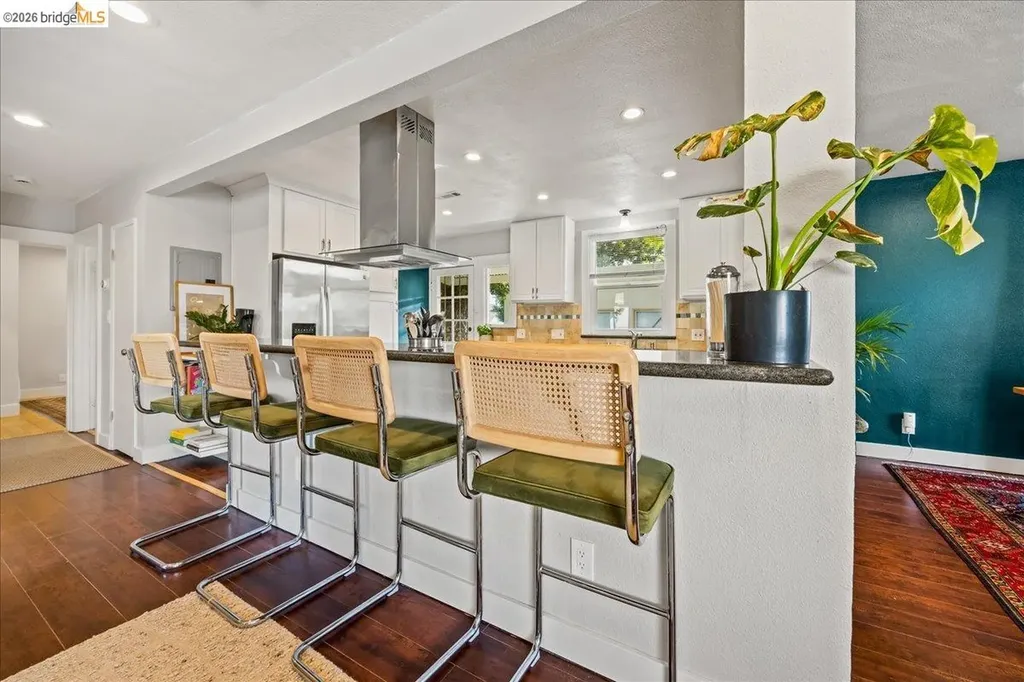 10809 Mcintyre Street Oakland CA 94605