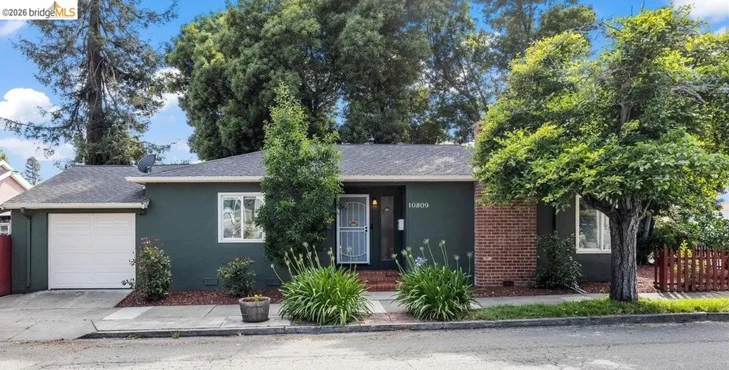 10809 Mcintyre Street Oakland CA 94605