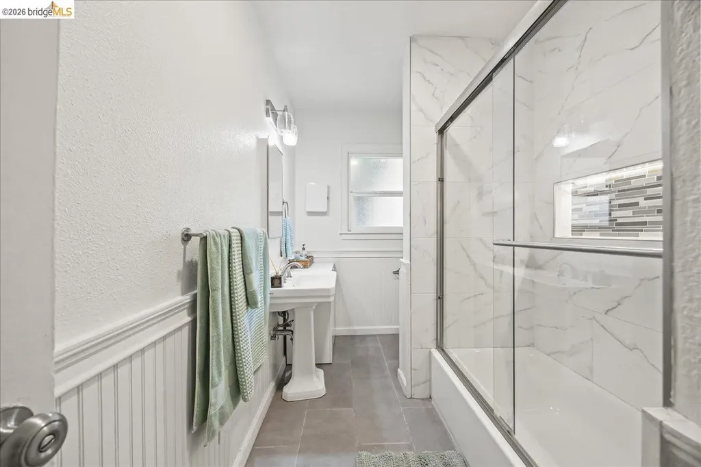 10809 Mcintyre Street Oakland CA 94605