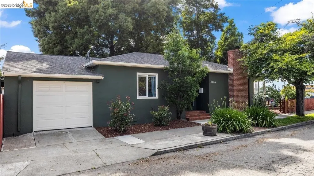 10809 Mcintyre Street Oakland CA 94605