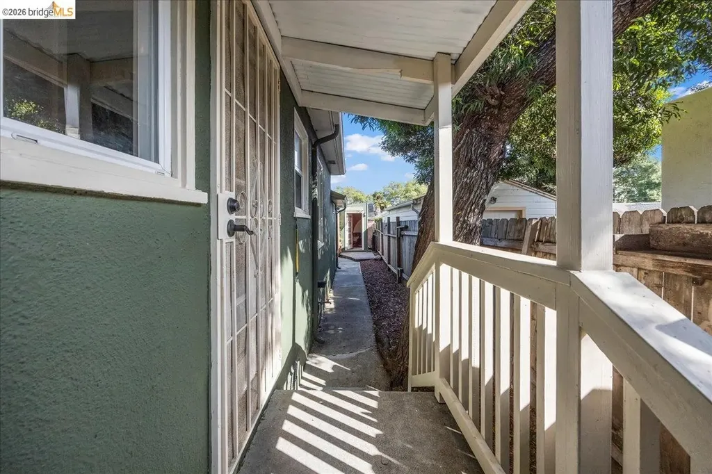 10809 Mcintyre Street Oakland CA 94605