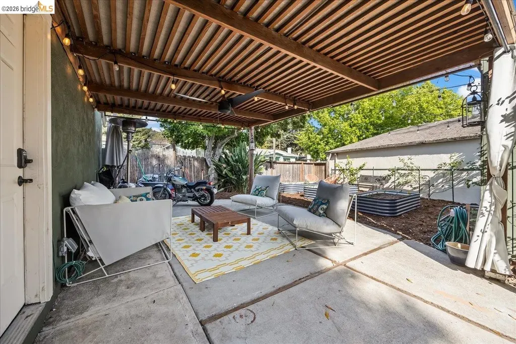 10809 Mcintyre Street Oakland CA 94605