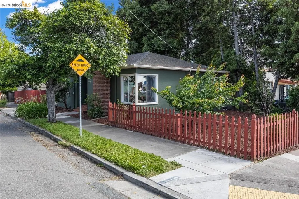10809 Mcintyre Street Oakland CA 94605