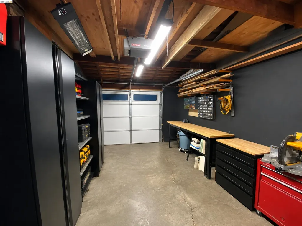 10809 Mcintyre Street Oakland CA 94605