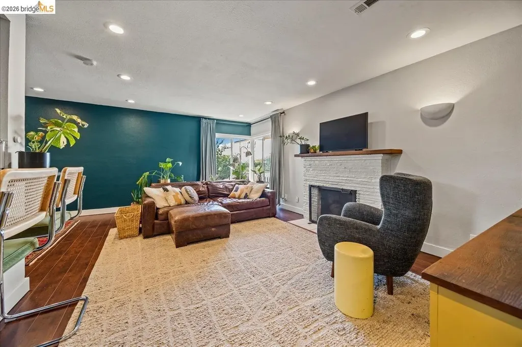 10809 Mcintyre Street Oakland CA 94605