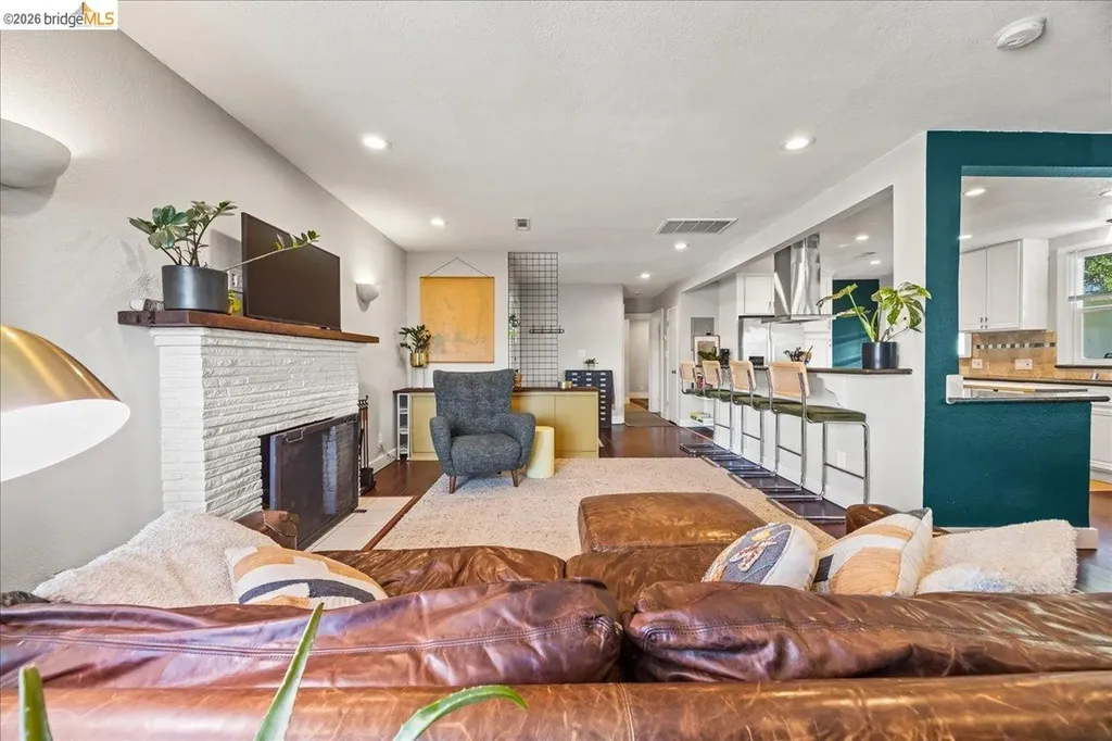 10809 Mcintyre Street Oakland CA 94605