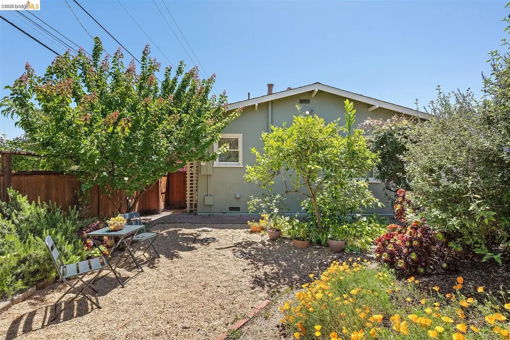 1385 Francisco Street Berkeley CA 94702