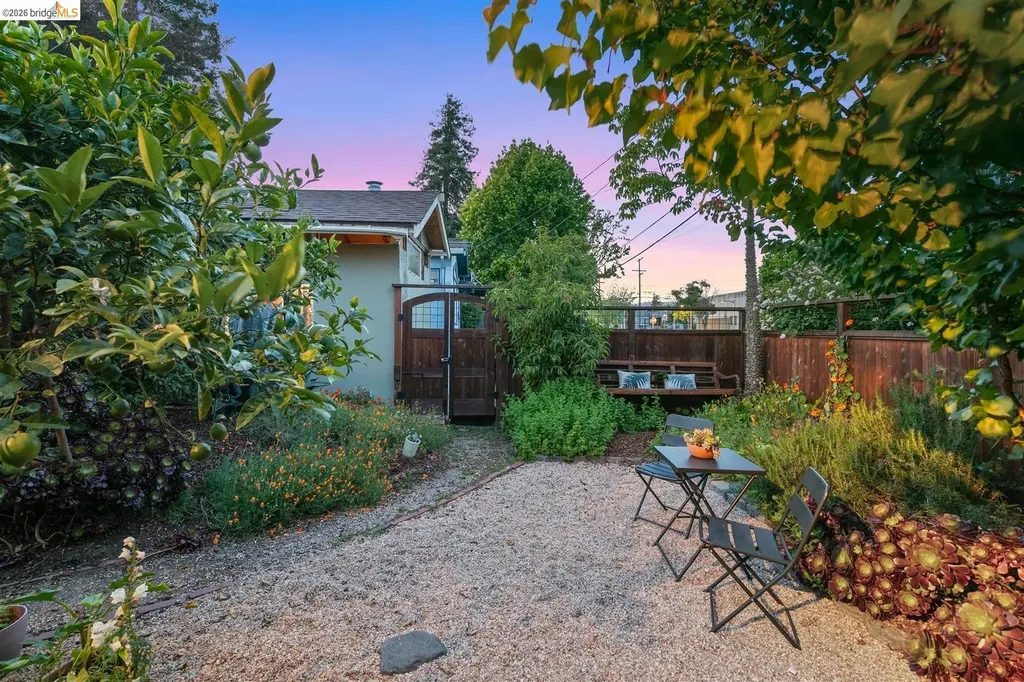 1385 Francisco Street Berkeley CA 94702
