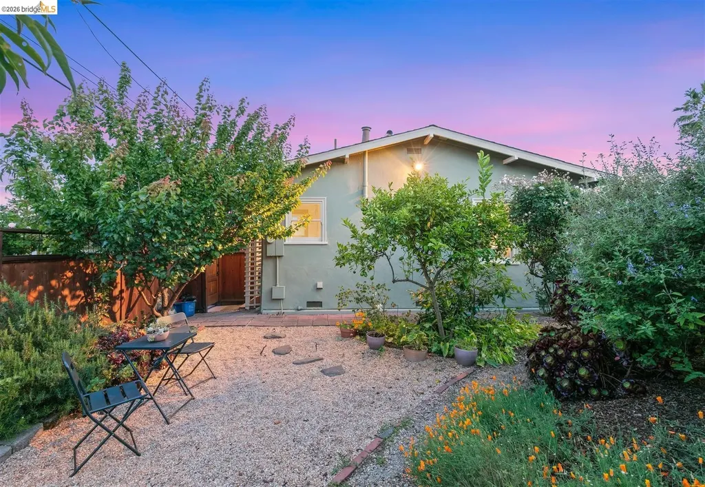 1385 Francisco Street Berkeley CA 94702