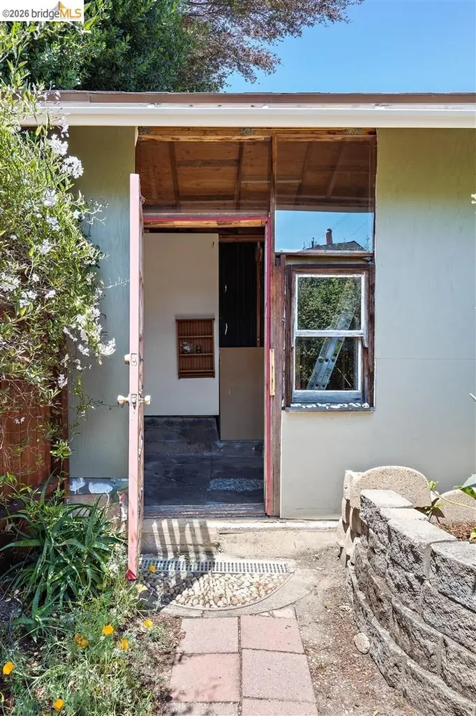 1385 Francisco Street Berkeley CA 94702