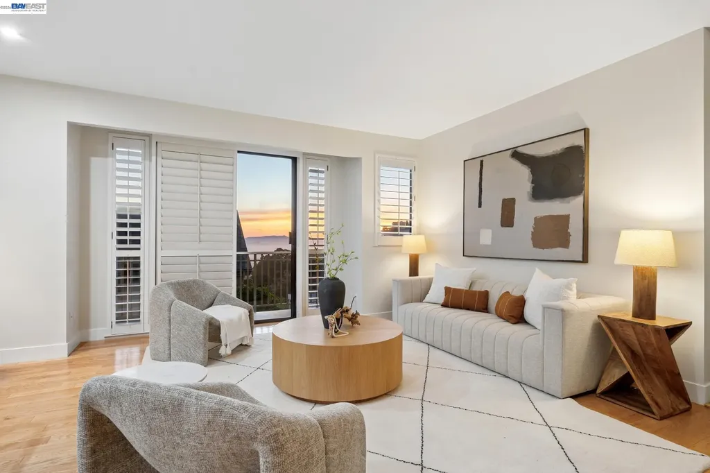 41 Spyglass Hill Oakland CA 94618