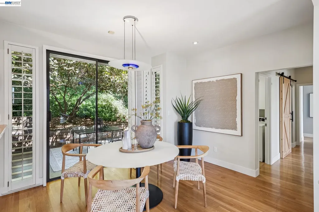 41 Spyglass Hill Oakland CA 94618