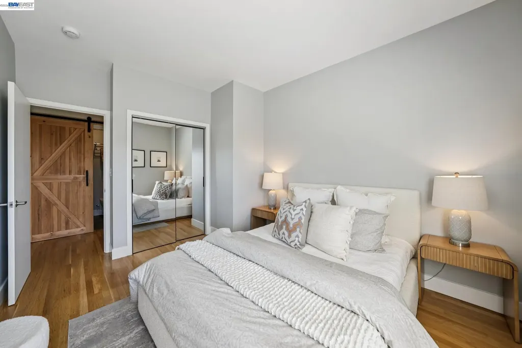 41 Spyglass Hill Oakland CA 94618