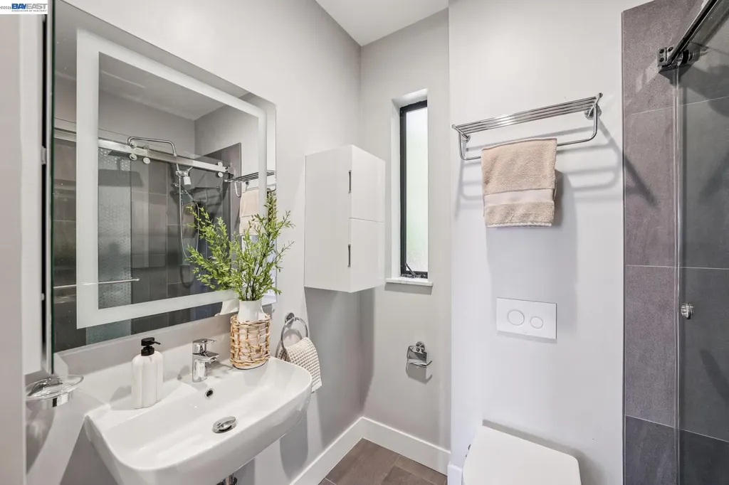 41 Spyglass Hill Oakland CA 94618