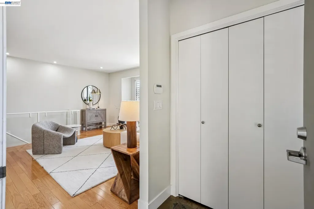 41 Spyglass Hill Oakland CA 94618