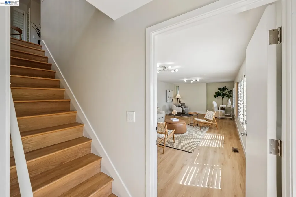 41 Spyglass Hill Oakland CA 94618