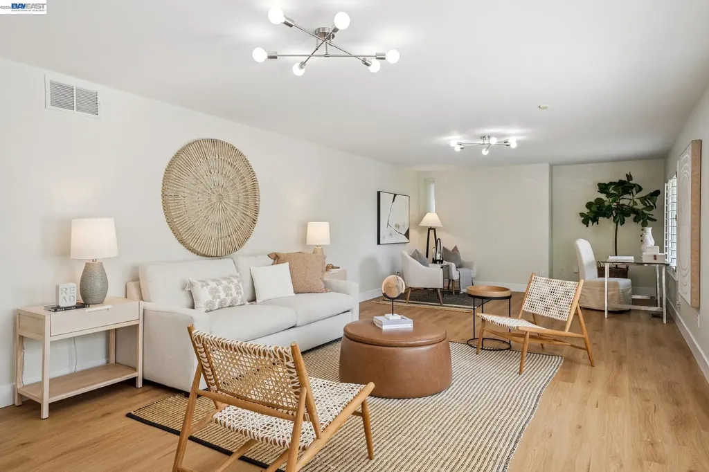 41 Spyglass Hill Oakland CA 94618