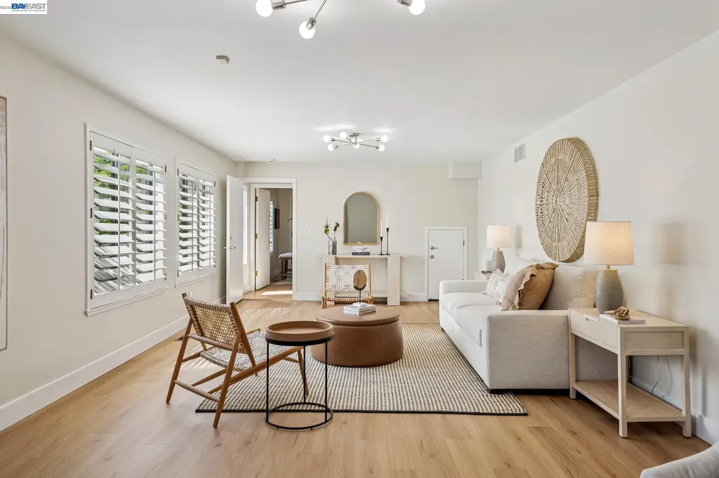 41 Spyglass Hill Oakland CA 94618