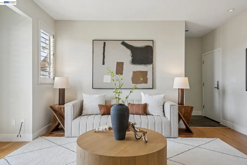 41 Spyglass Hill Oakland CA 94618
