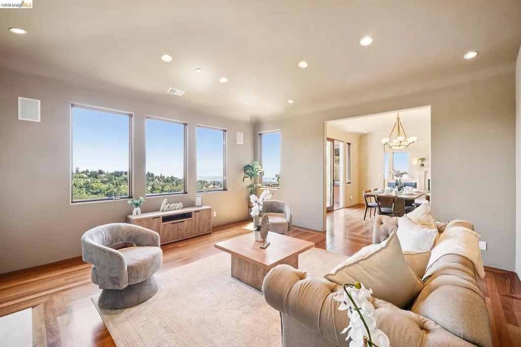 6611 Elverton Drive Oakland CA 94611