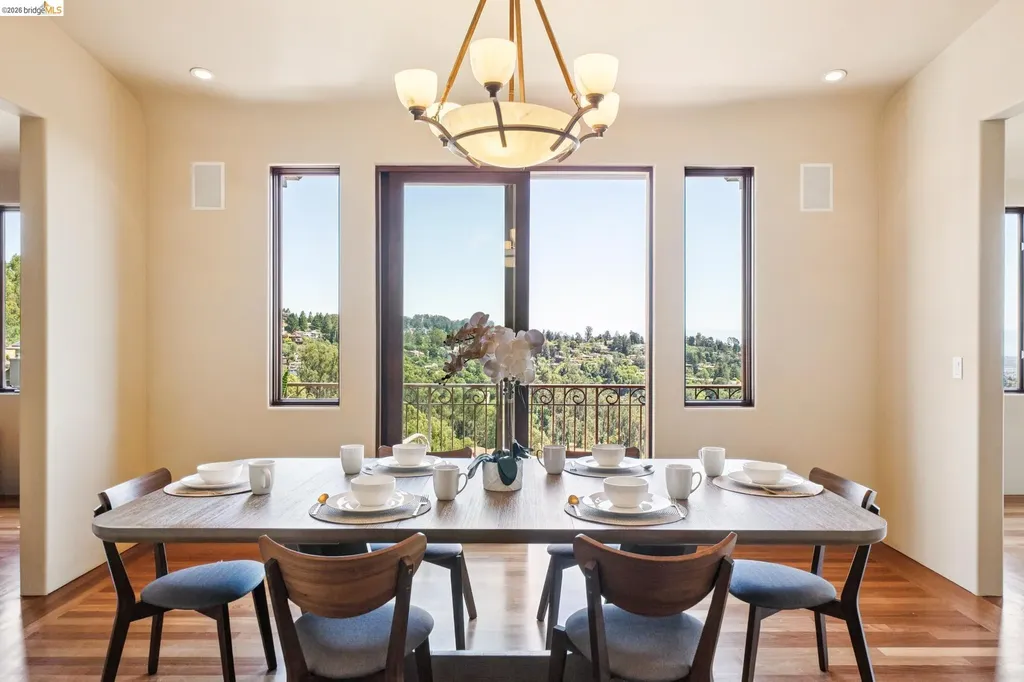 6611 Elverton Drive Oakland CA 94611