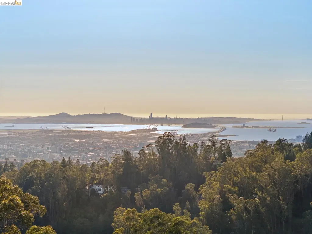 6611 Elverton Drive Oakland CA 94611