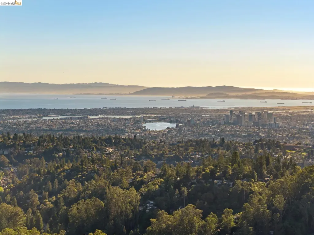 6611 Elverton Drive Oakland CA 94611