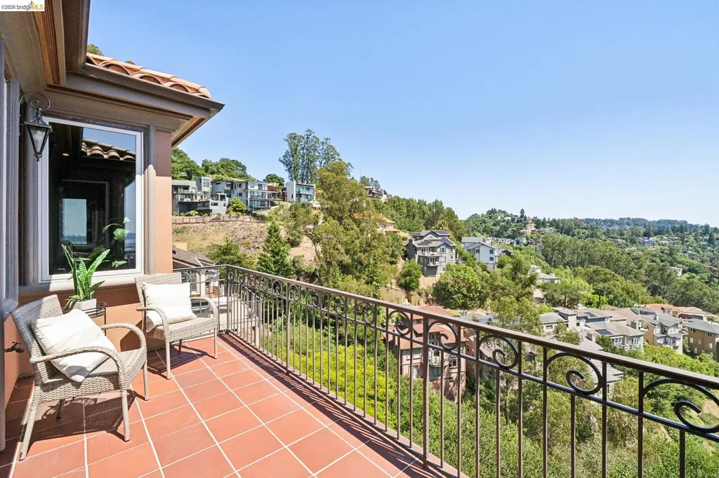 6611 Elverton Drive Oakland CA 94611
