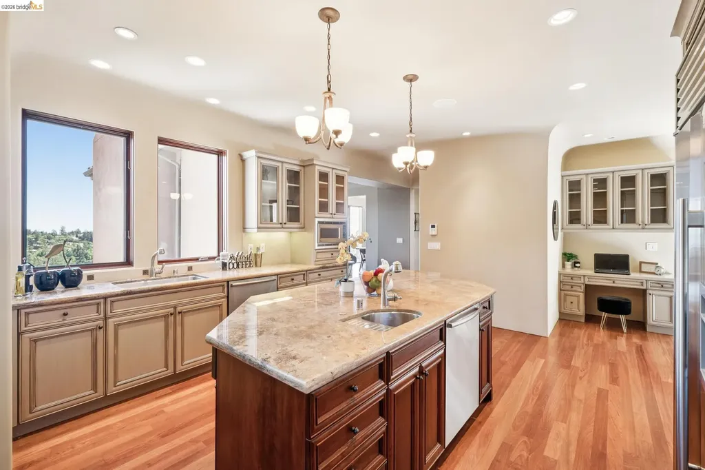 6611 Elverton Drive Oakland CA 94611