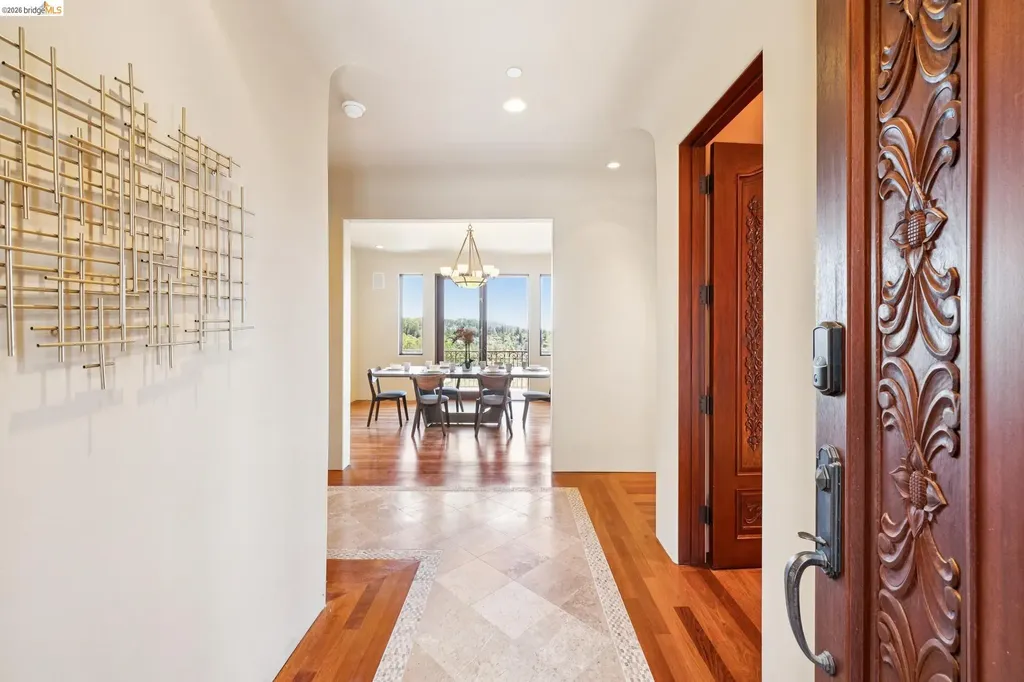 6611 Elverton Drive Oakland CA 94611